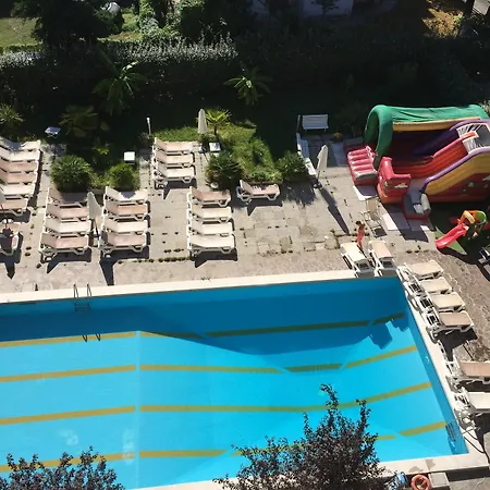 Lotus Hotel 3*